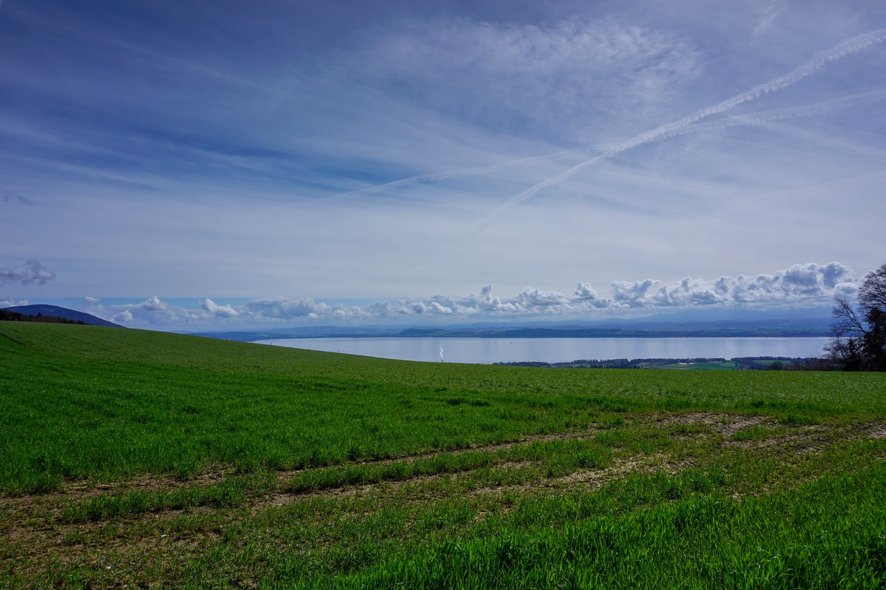 Entre la Vallée des Ponts et Chambrelien